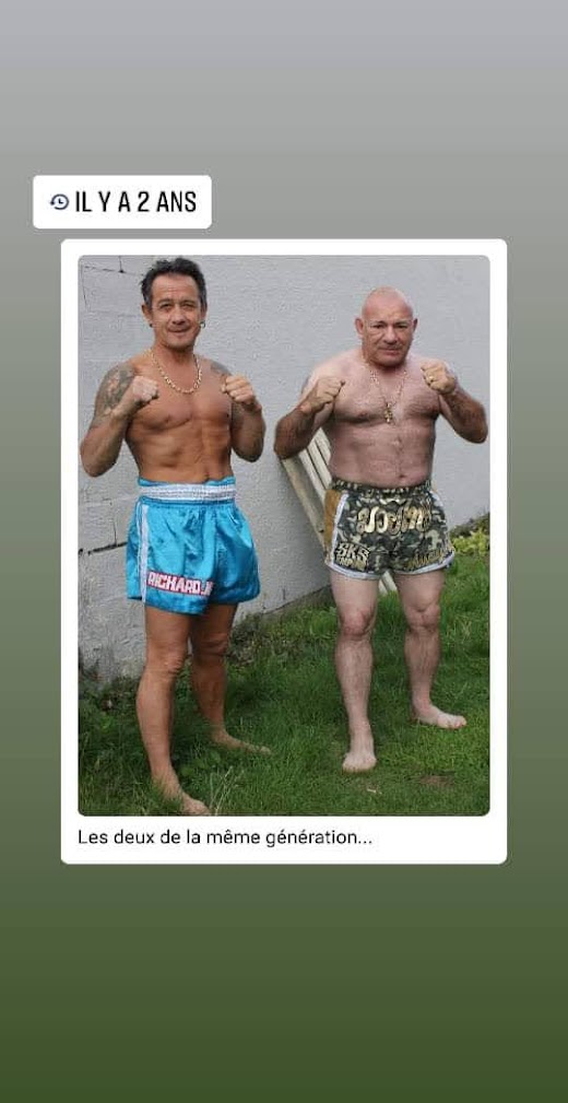Deux générations de combattants de Muay Thaï
