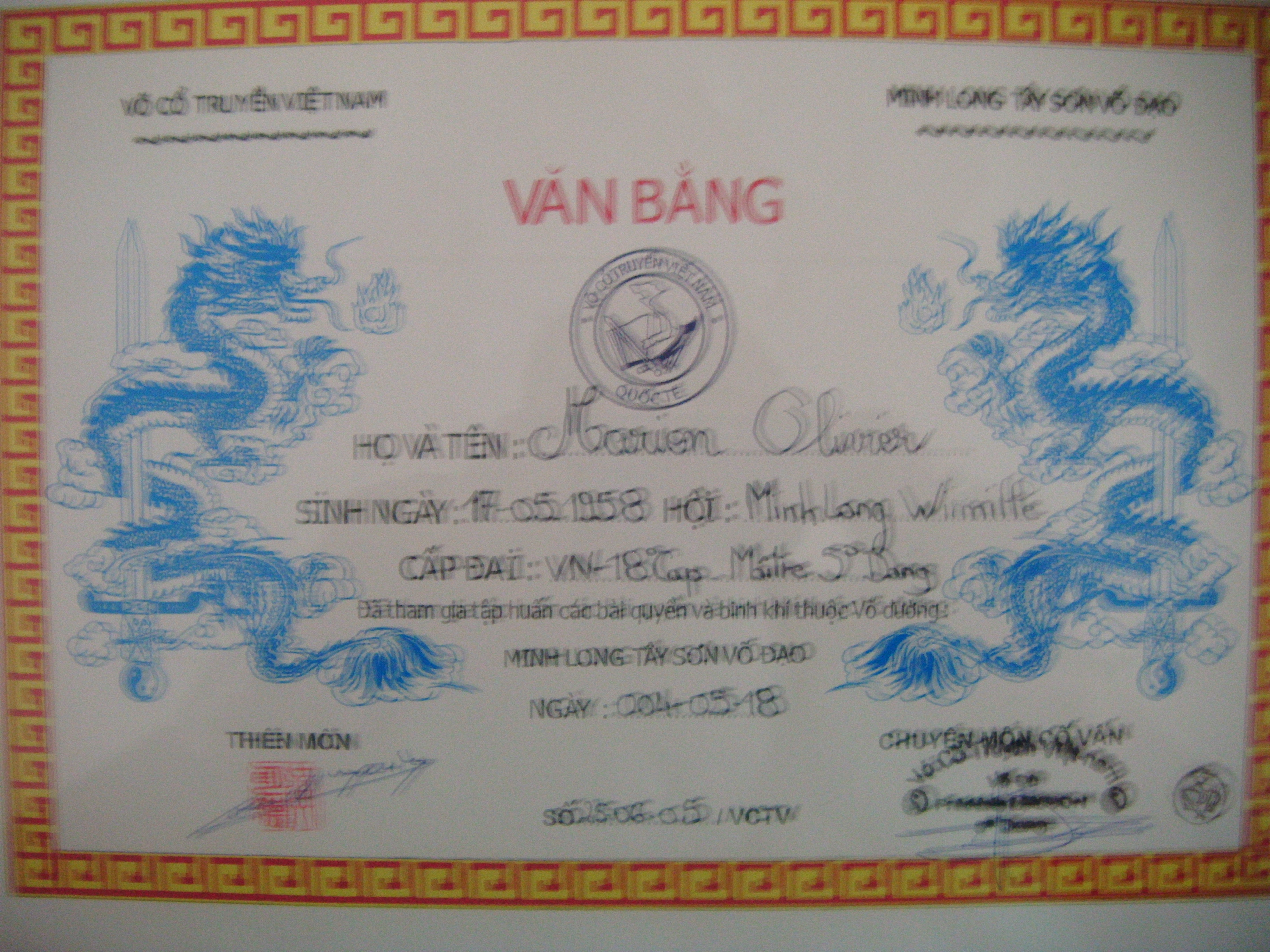 Van Bang, diplôme Minh Long Tay Son Vo Dao au nom d'Olivier Marion