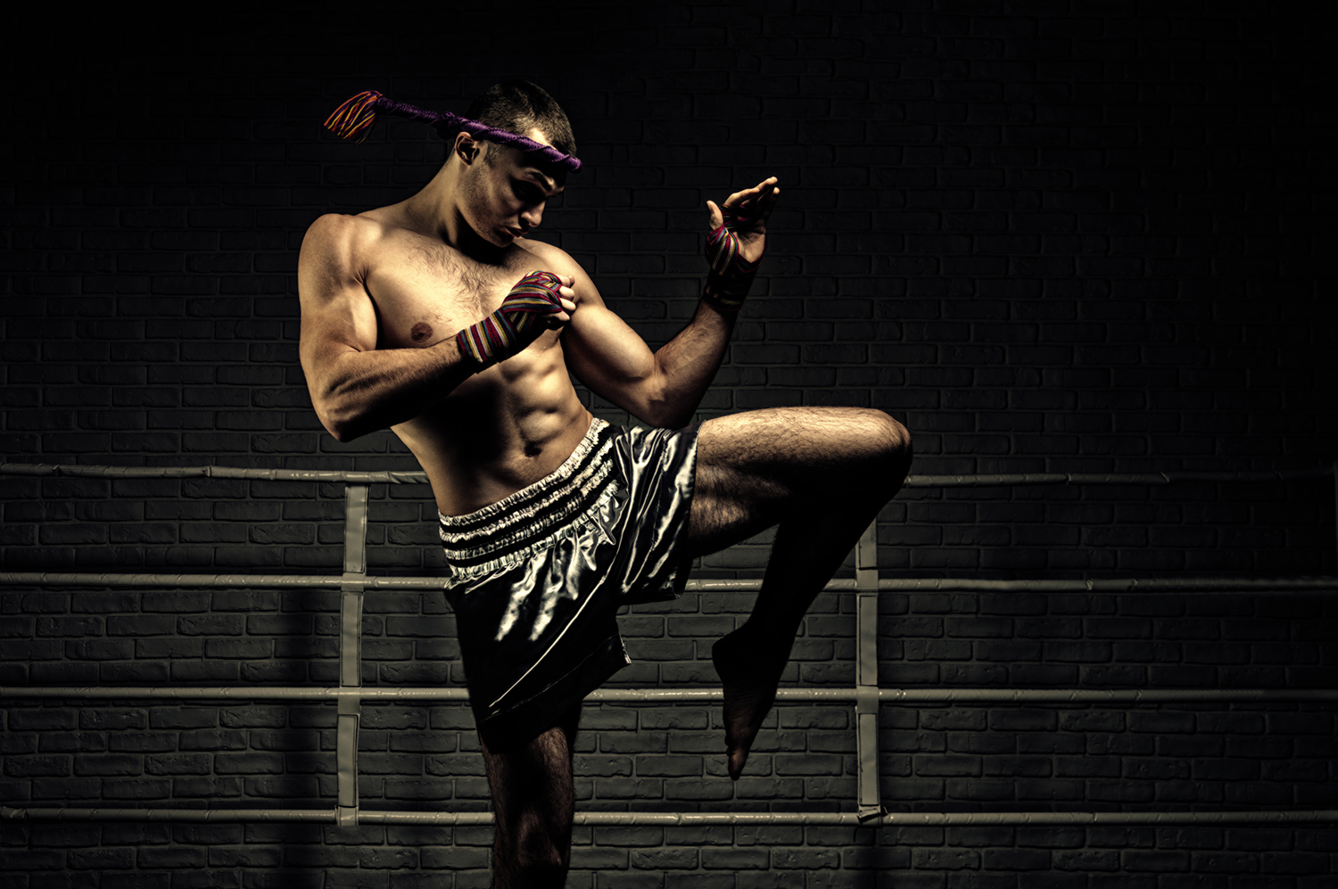 Wai Khru, salut traditionnel du Muay Thaï